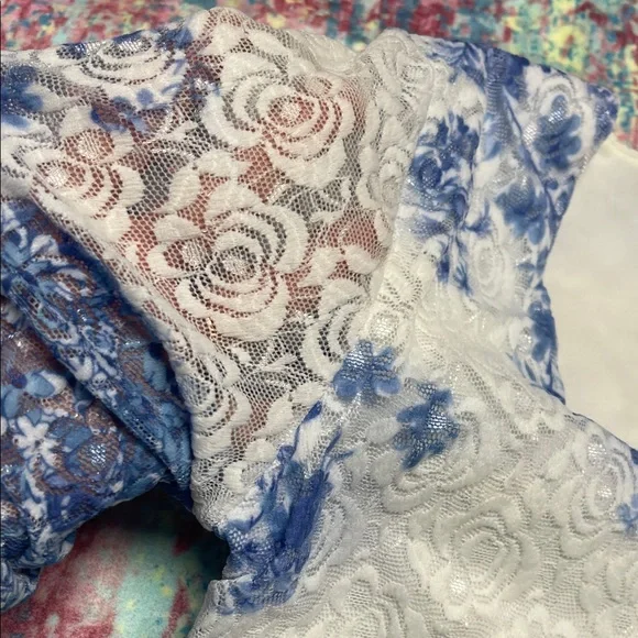 Therapy Blue and White Floral Long Sleeve Top - Picture 4 of 5